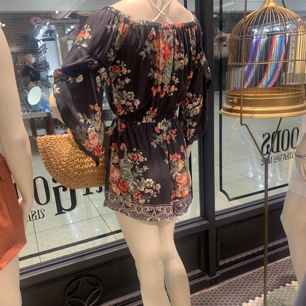 Pretty Rose Romper - Picture 11 of 11